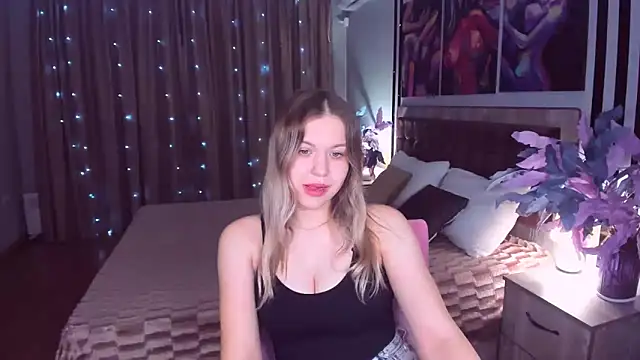 SimaHeaven's cam snapshot