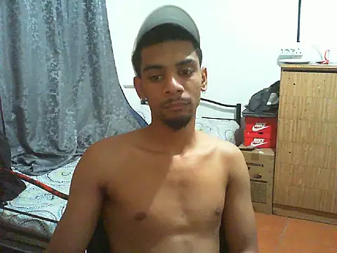 29YOURZ_28_ live sex cam