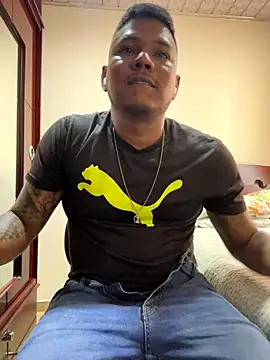 Saipadpuer30 live sex cam