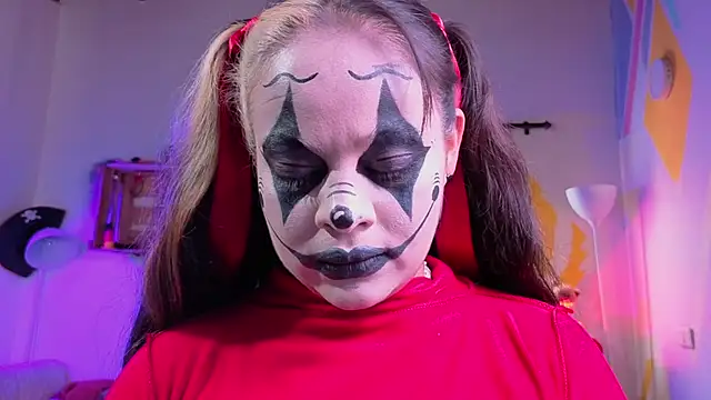 Cuttiealice's cam snapshot