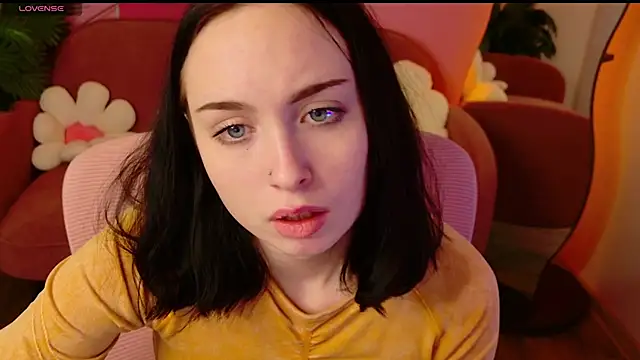 MonikaCarter's cam snapshot