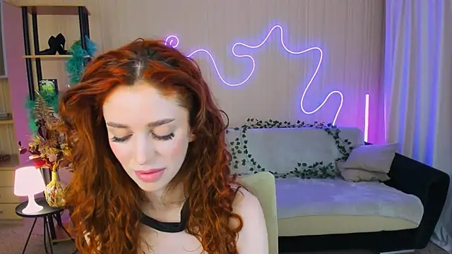 ChristinaConteeree's cam snapshot