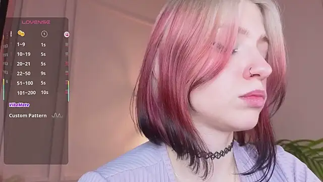 arielabradberry's cam snapshot