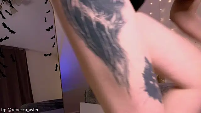 RebeccaAster's cam snapshot