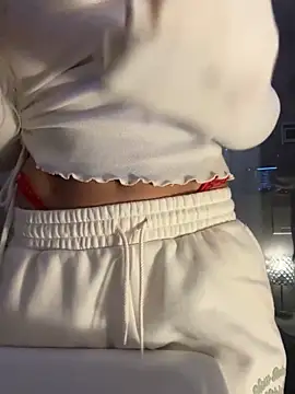 lilly_cherry69's cam snapshot