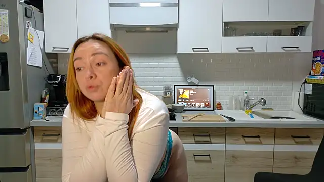 TokyoAna's cam snapshot