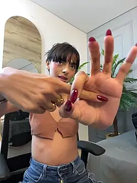 ZaraLuuv's cam snapshot