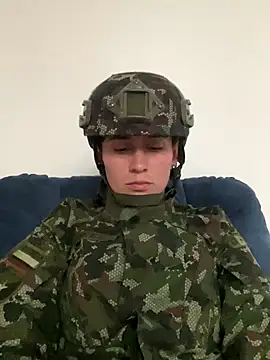 Miia_Hoot's cam snapshot