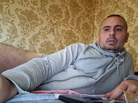 Basszos88i live sex cam