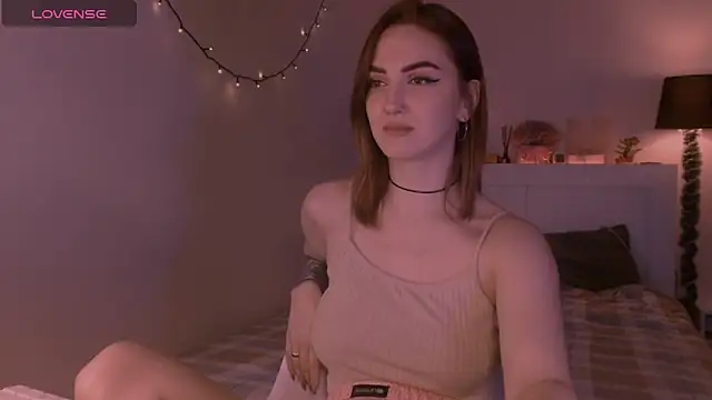 LilyFarey's cam snapshot