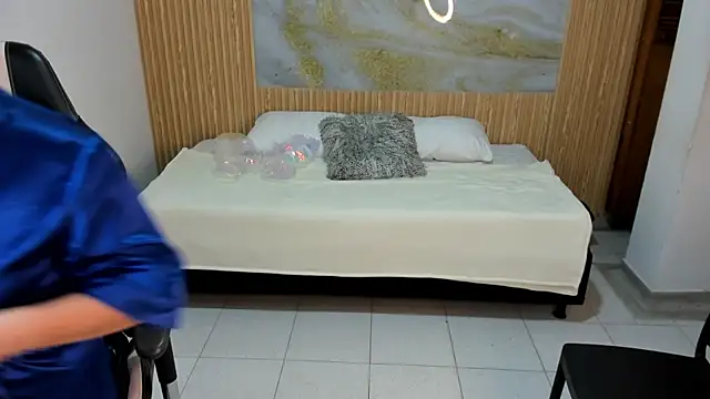 samy_19_'s cam snapshot