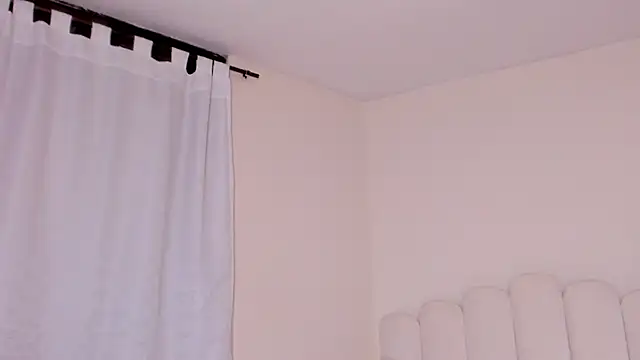 evely_coelloo's cam snapshot