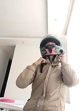 Ambar_Roux_'s cam snapshot