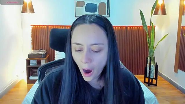 KatherineBond's cam snapshot