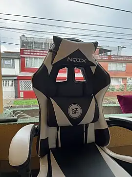 Scarlett_fiire's cam snapshot