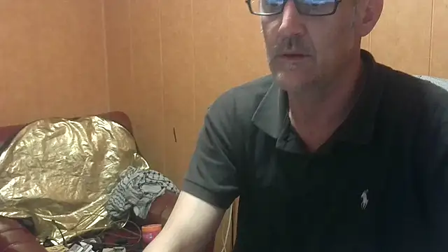 Lia_Y_PatrickX live sex cam