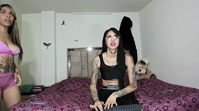 sophiaydaphne's cam snapshot