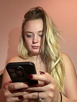 CherryEmmy's cam snapshot