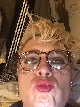 Sissy_Cindy_Whore live sex cam