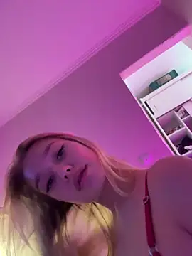 BattyMelody's cam snapshot