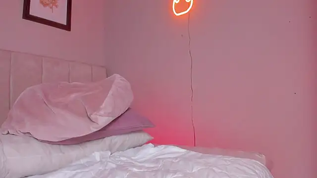 _alison_c's cam snapshot