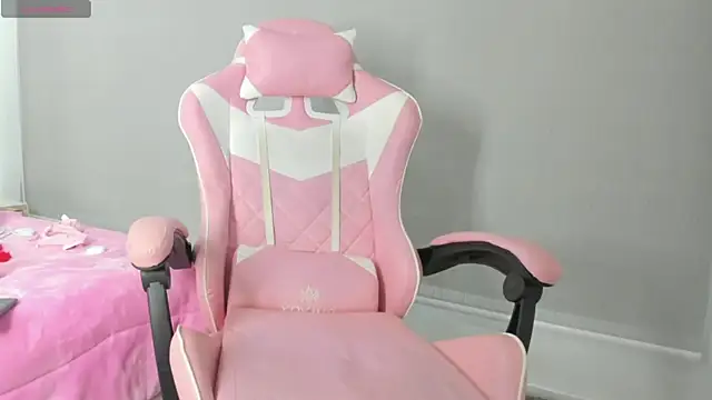 kendal_hot01 live sex cam