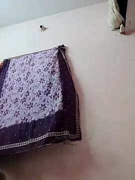 pujapujarrrr live sex cam