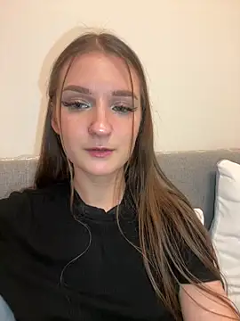 AdelinaEmber live sex cam