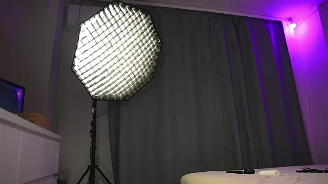 oliviabennett2022's cam snapshot