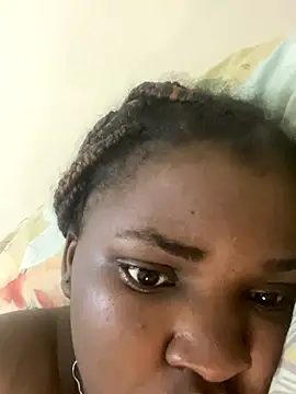 sweet18creamybigpussy live sex cam