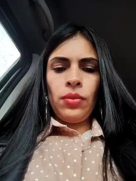 Astrid-- live sex cam