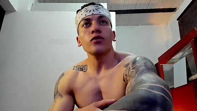 aquiles_51 live sex cam