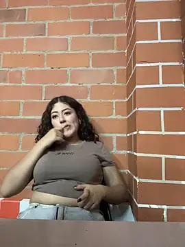 Amber_rose_outdoors live sex cam