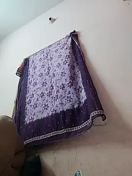 pujapujarrrr live sex cam