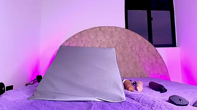 anisha_x live sex cam