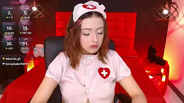 Lilaaa_1's cam snapshot