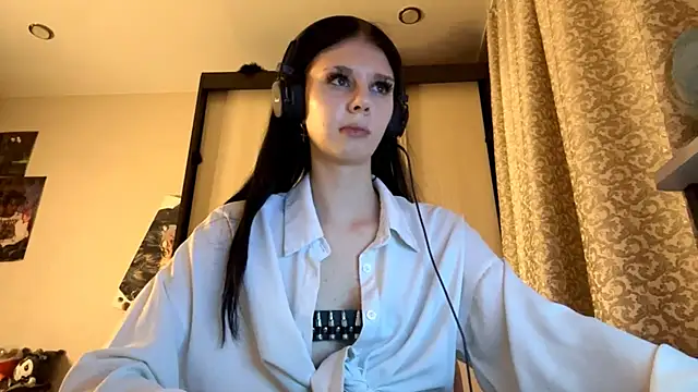 AnGallo's cam snapshot