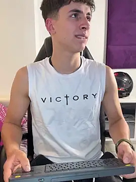 AdrianRinaldi live sex cam