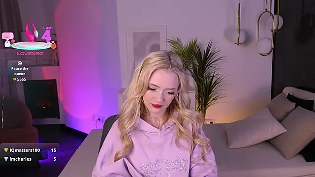 EmilyAir's cam snapshot