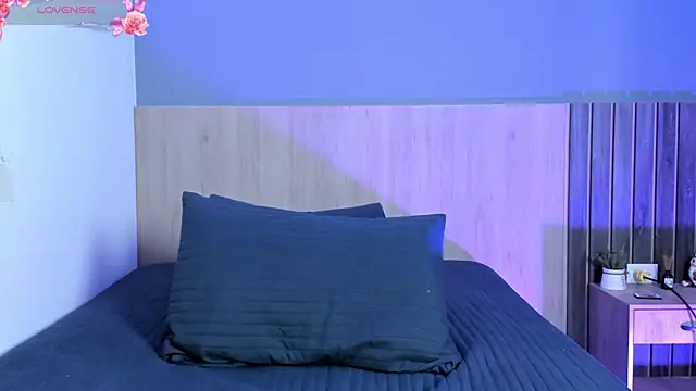 EvilRaven's cam snapshot