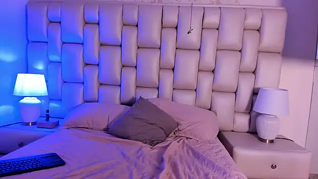 lea_hunter__'s cam snapshot