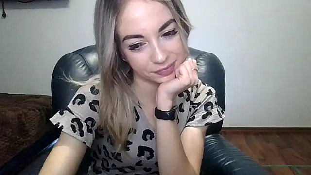 Miss_solomia's cam snapshot