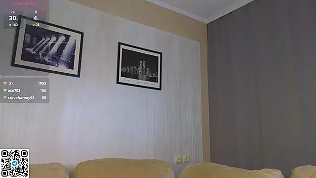 AliceDarsY's cam snapshot