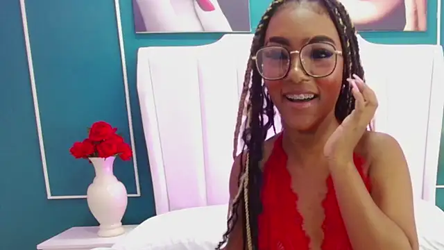 EmmaCourth's cam snapshot