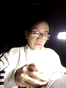 Feeling-hot's cam snapshot