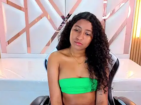 ninadelight_tp's cam snapshot