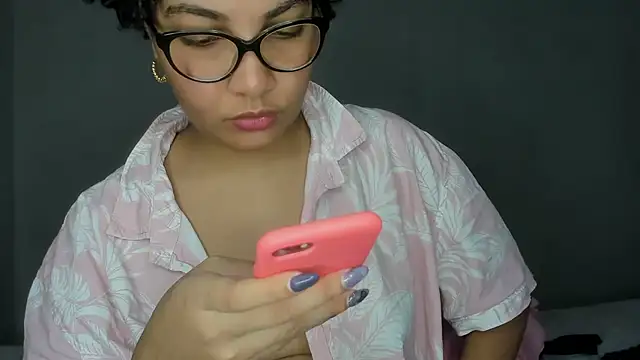 Jade_Dorthini's cam snapshot