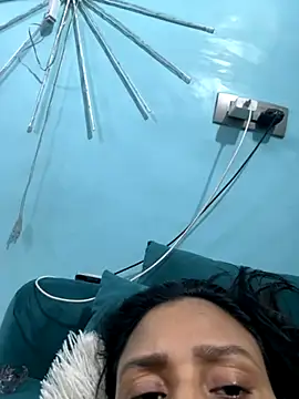 heenashai's cam snapshot