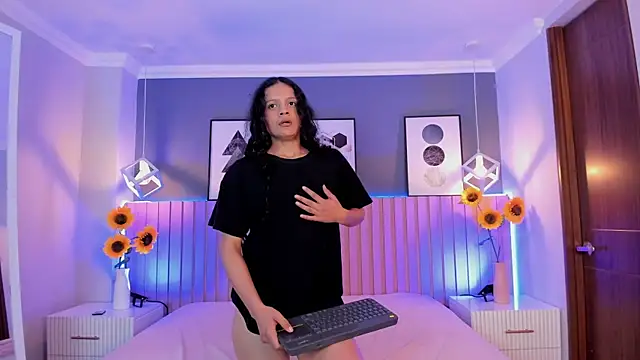 Sharol_gil's cam snapshot