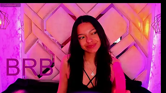 Yanna_pink's cam snapshot